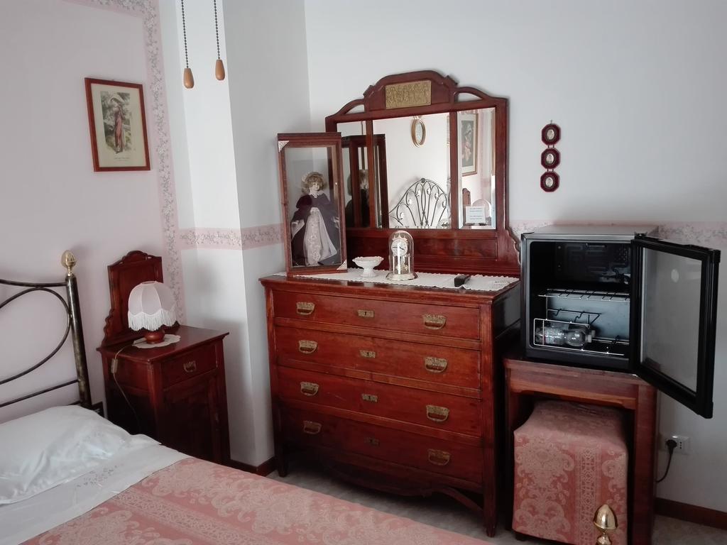 B&B Le Begonie Асколи-Пичено Экстерьер фото
